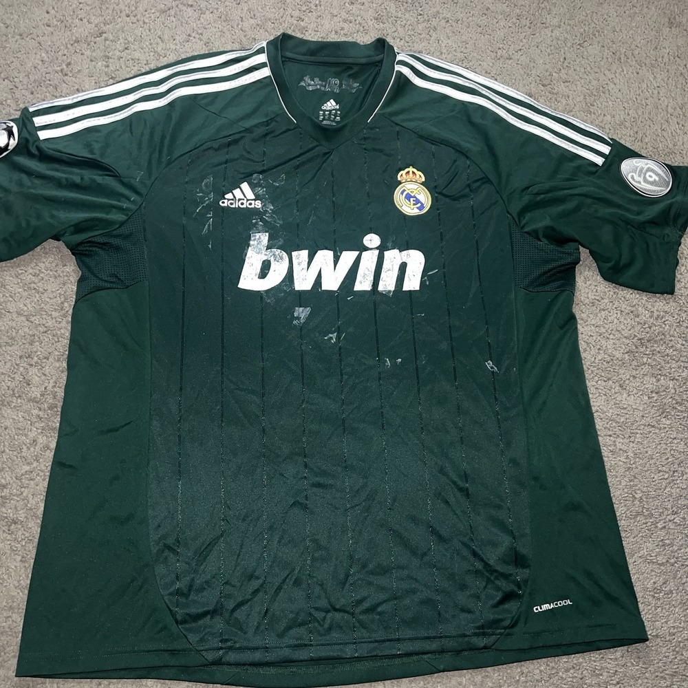 Mesut Ozil #10 Real Madrid 2012-13 Green Short Sleeve Champions League Jersey